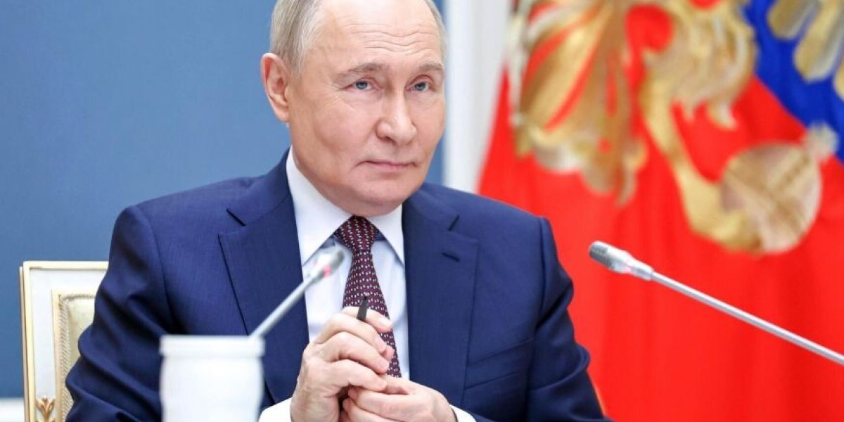 «У нас "всё разваливается", но мы "собираемся нападать на НАТО"?! На это они свои 5% будут тратить»: Путин ответил Рютте