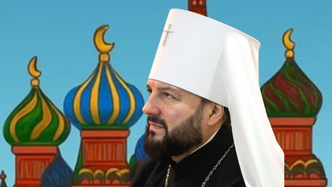 Крик души митрополита – над собором Василия Блаженного теперь полумесяцы