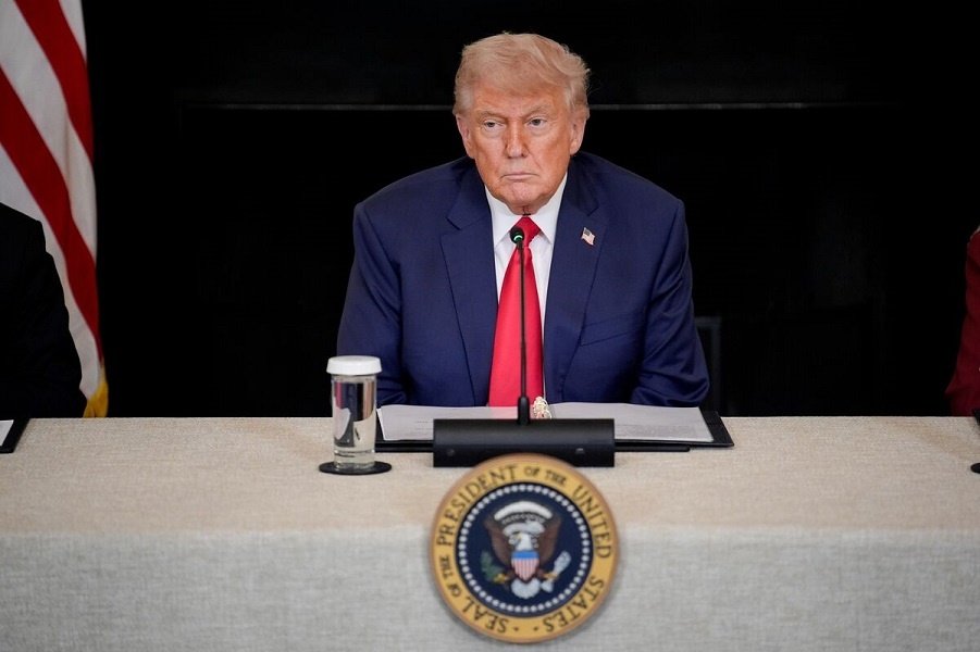 Трамп не злоупотребляет властью, он действует в тренде