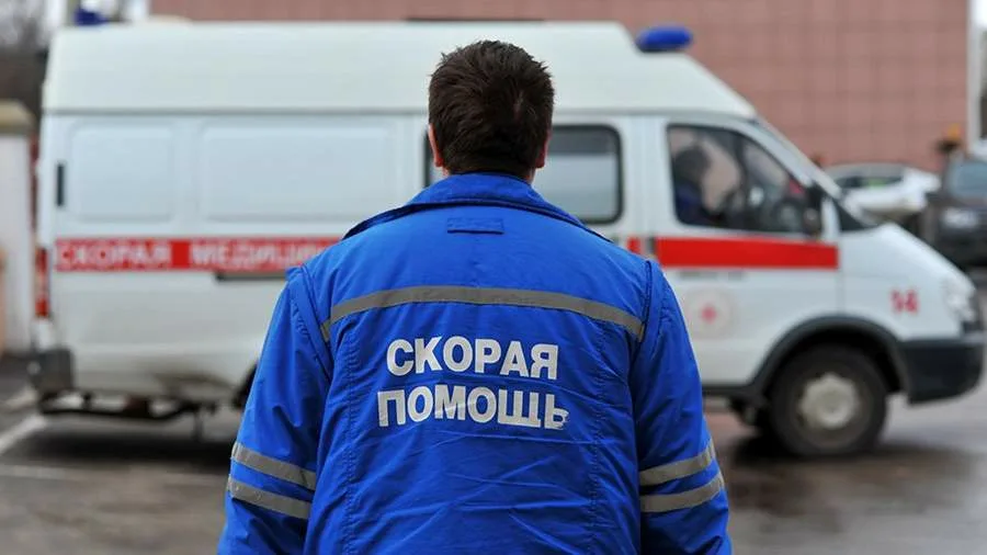 "Какой такой полис? Скорый бесплатно!": фельдшер скорой помощи остолбенел когда услышал требования приезжих