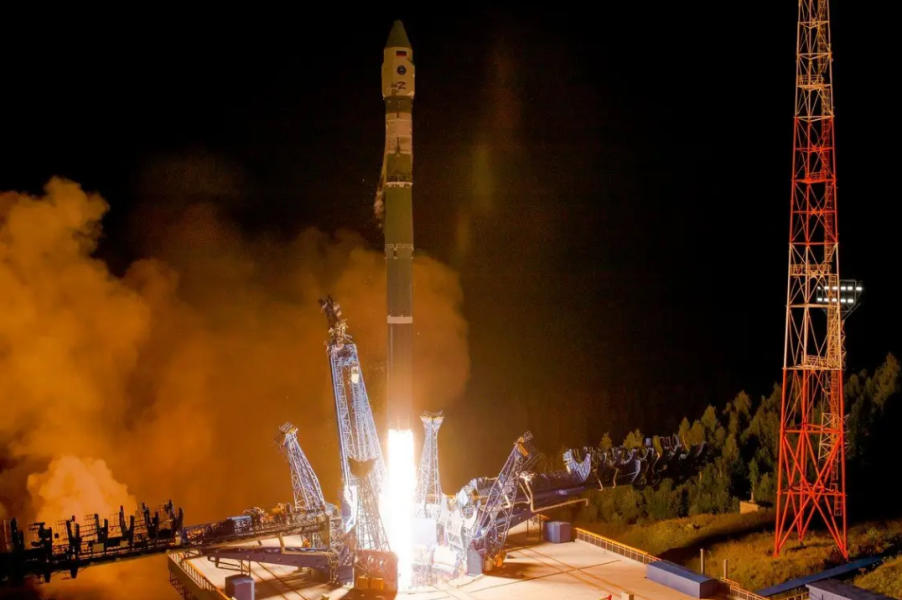 Орбитальные войны. Почему Пентагон и американская космическая разведка так напряглись из-за таинственного спутника "Космос-2558"