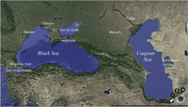 Суета вокруг Каспия: борьба с обмелением, черноморская вода и тюркское единство