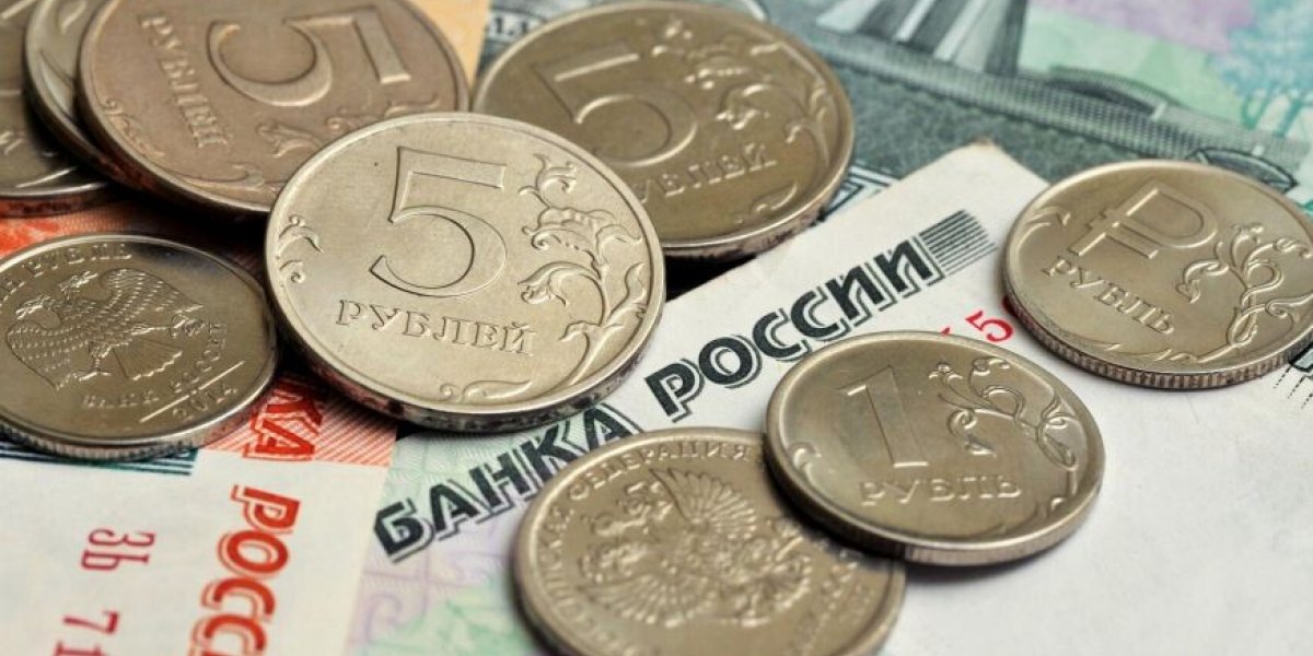 Рубль укрепится или резко ослабнет? «Может усугублять дефицит бюджета»
