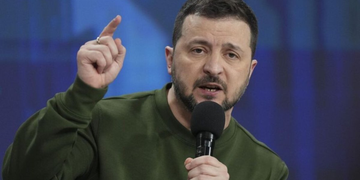 «Организуйте нам встречу с Россией на высоком уровне»: Зеленский раскрыл, о чём взмолился перед Папой Римским