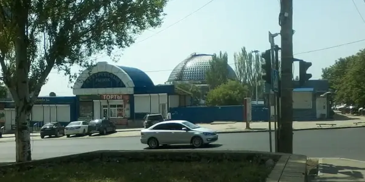 "Поступают как с врагами народа". Жители Донбасса надеялись на Русский мир, а получили войну с чиновниками