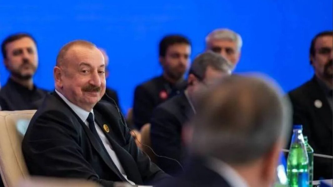 "Усмешка Алиева всё объяснила": После Азербайджана русских унизили в Таджикистане. И опять свои же. Начинаются отставки