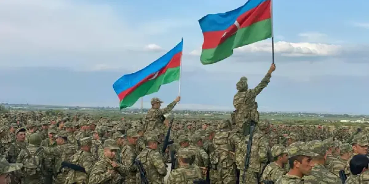 Военкор Сладков сравнил армии России и Азербайджана. И Украины