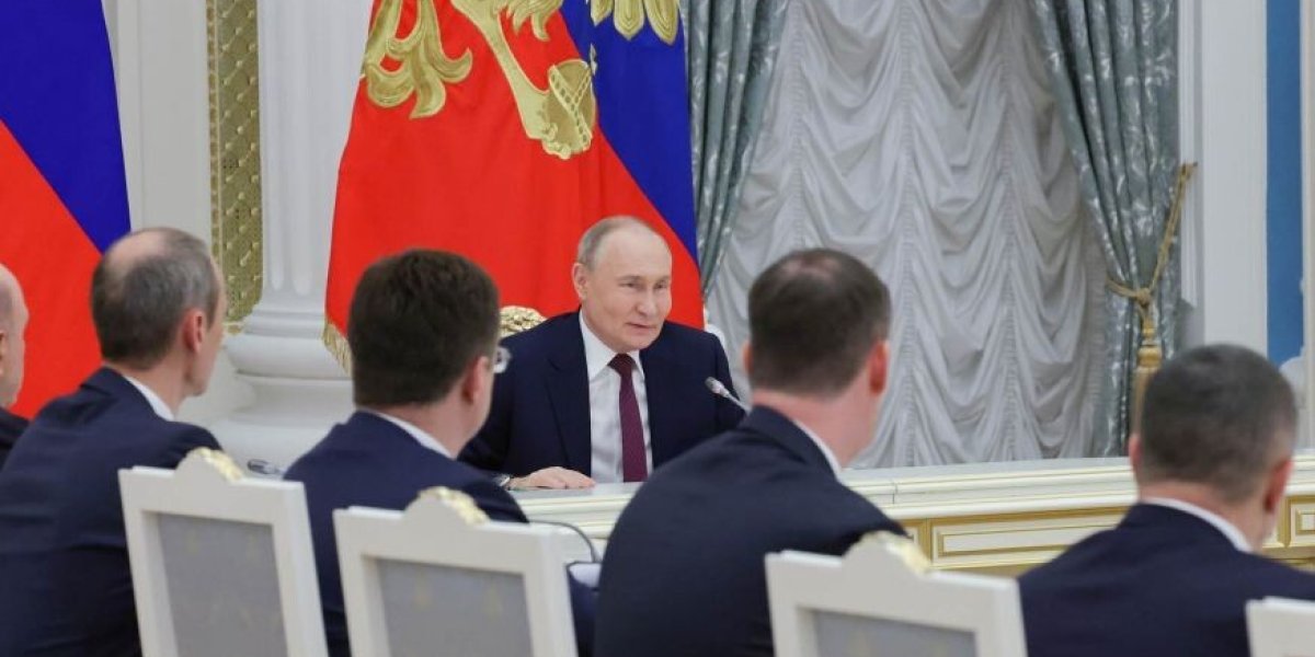 Скандал в администрации президента: кто покинет свой пост из-за неприемлемого поведения?