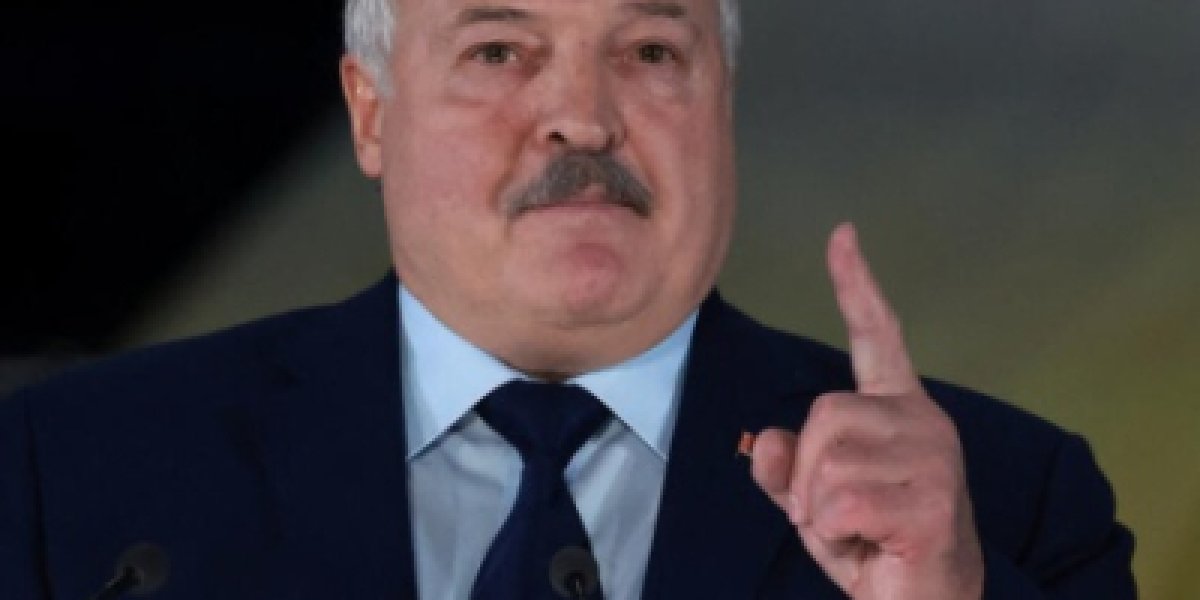 Лукашенко: мы чтим память о подвиге ветеранов, потому что в Европе маршируют нацисты и лицемерно переписывают историю