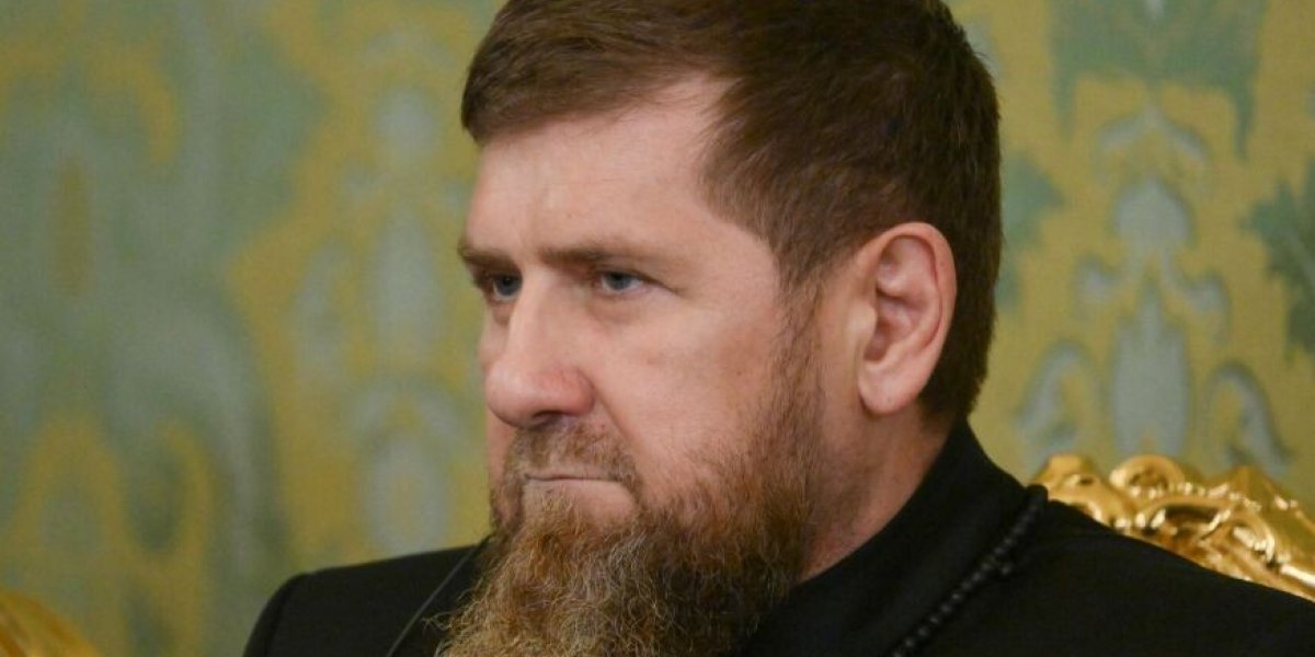 Распространились сообщения о тонувшем в море Кадырове