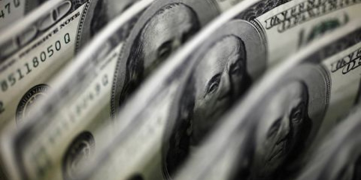 Доллар обвалится на 30% — девальвацию валюты ждут эксперты