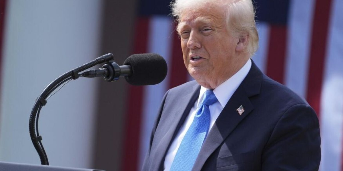 «Трамп мог бы легко приблизить мир на Украине, но не знает этого или боится»: Марков раскрыл важную информацию