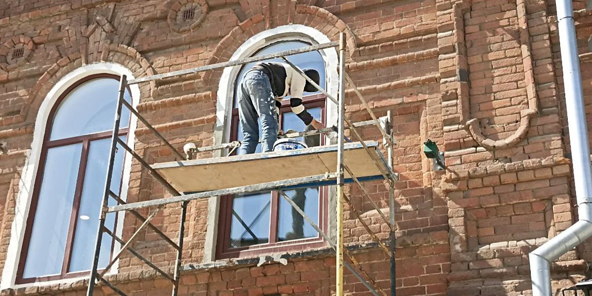 Капремонт после атаки дрона: кто заплатит и сколько компенсируют