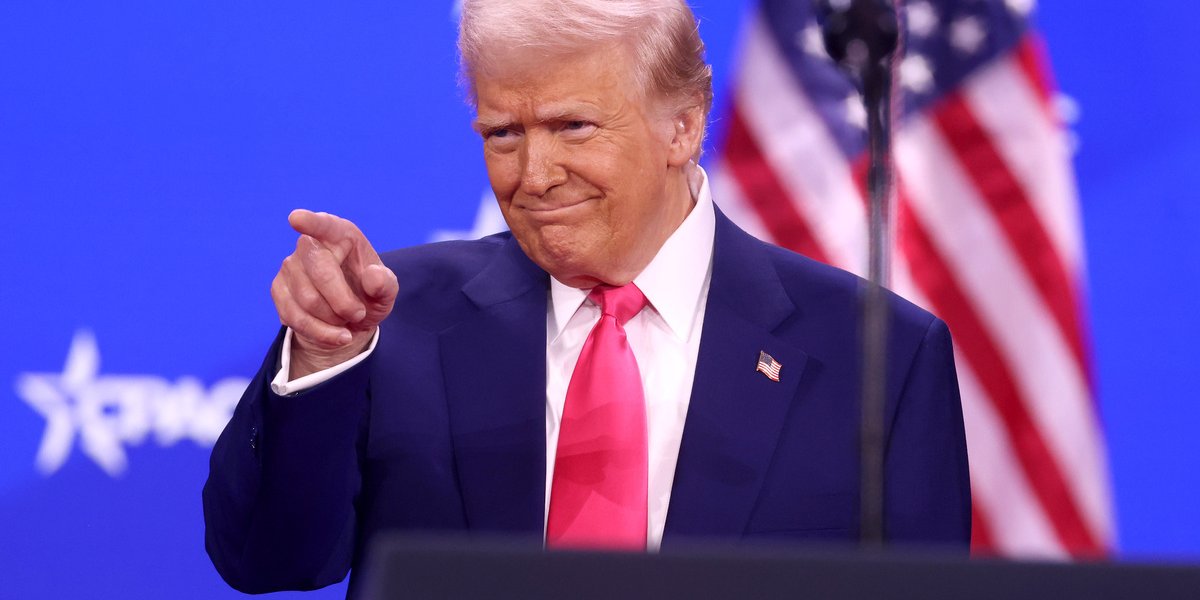 NYT: Администрация Трампа рассматривает схему скрытых поставок оружия Украине через страны ЕС