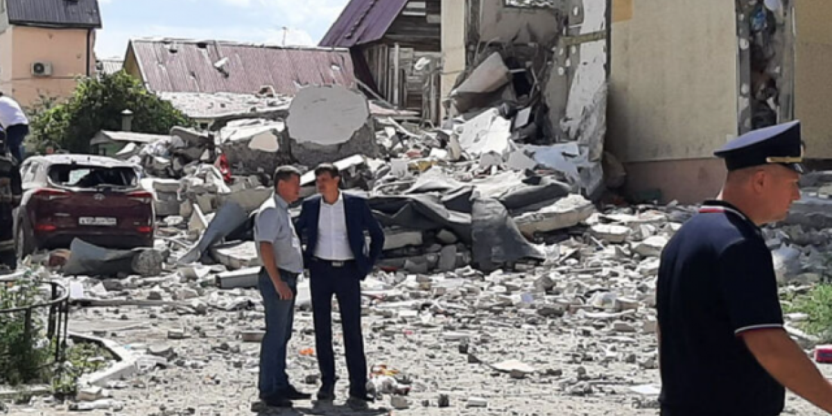 После взрыва газа в Саратове за медицинской помощью обратились 15 человек