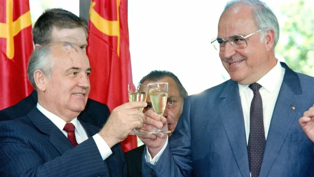 ГДР в составе ФРГ: неоколониальное поглощение под ширмой «объединения»