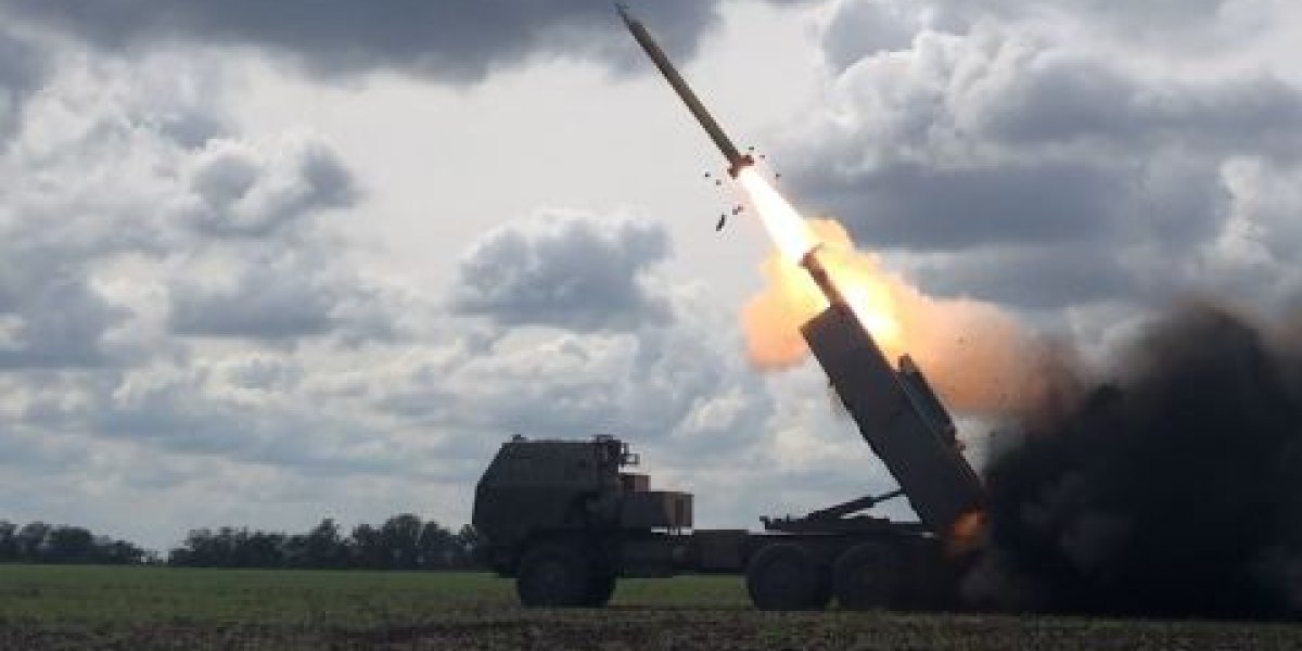 «Шаг к финалу»: США полностью остановили военную помощь Киеву