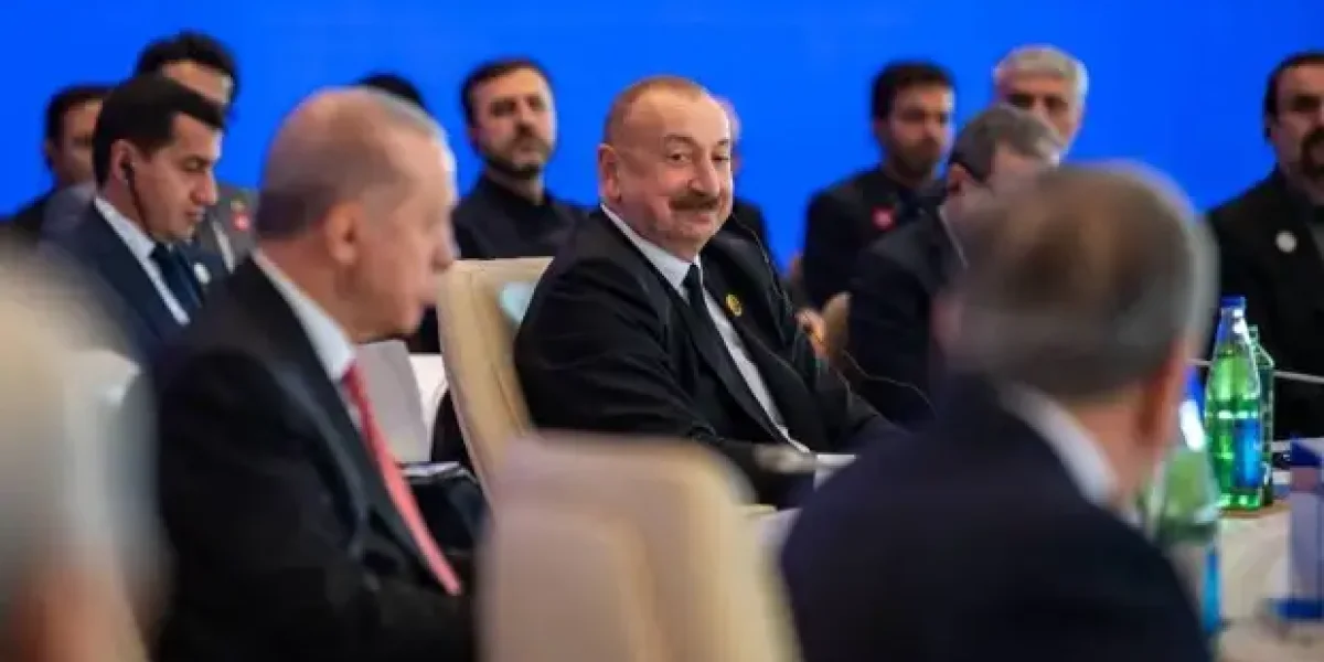 Тайный разговор без переводчиков. Эрдоган и Алиев заставляют президента Ирана дружить против России