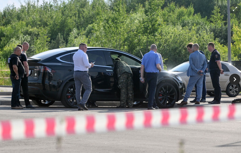 Любовнице Романа Старовойта ничего не достанется. Миллиардное наследство экс-министра, включая шикарный особняк, могут быть конфискованы.