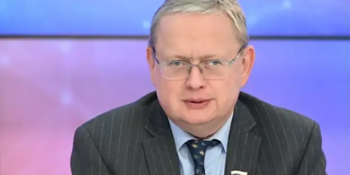 "Деньги теперь могут списать у любого". Делягин сказал, что надо делать каждому раз в две недели