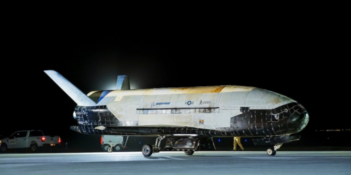 США опять отправят в космос секретный космоплан X-37B