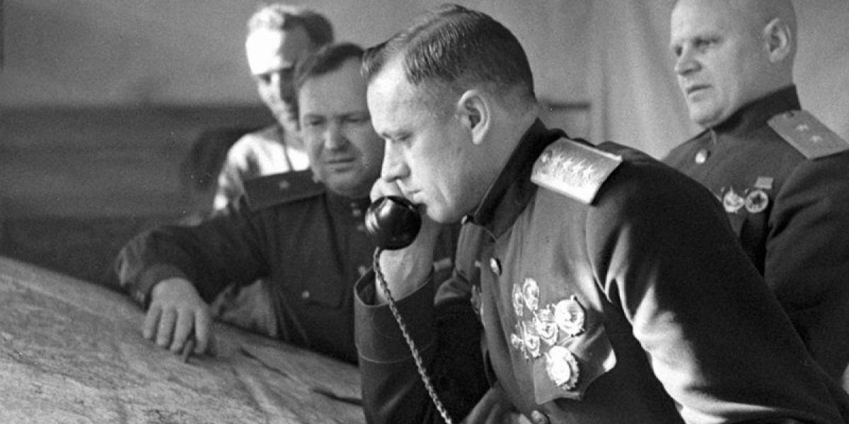 «Вы что, думаете, мы не будем в Берлине?»: в октябре 1941 г. генерал Рокоссовский очень ругался из-за того, что в штабе нет карты Европы