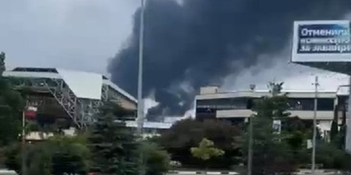 «Взрывы гремели над головой»: жительница Новосибирска рассказала, как пережила атаку беспилотников в Сочи 3 августа