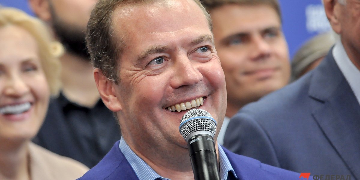 Медведев высмеял Европу: его слова про подхалимов Трампа возмутили Британию