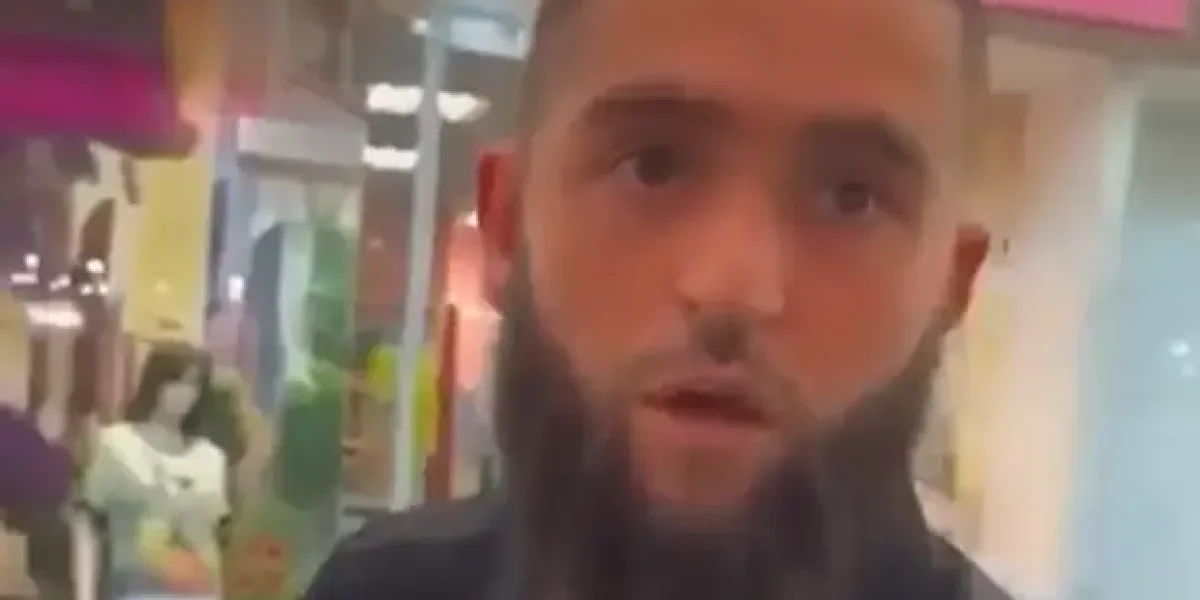 Чеченцы жестко избили таджиков. За сестру. Кто все-таки прав? Видео, из-за чего все началось