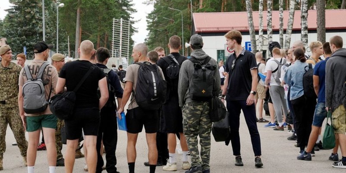 Военная полиция Латвии пожаловалась на неявку призывников по повестке