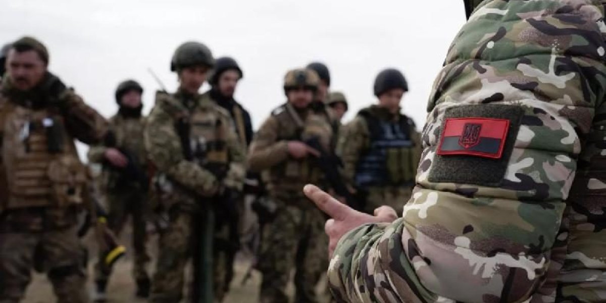 На юге Украины селяне с битами напали на военкомов