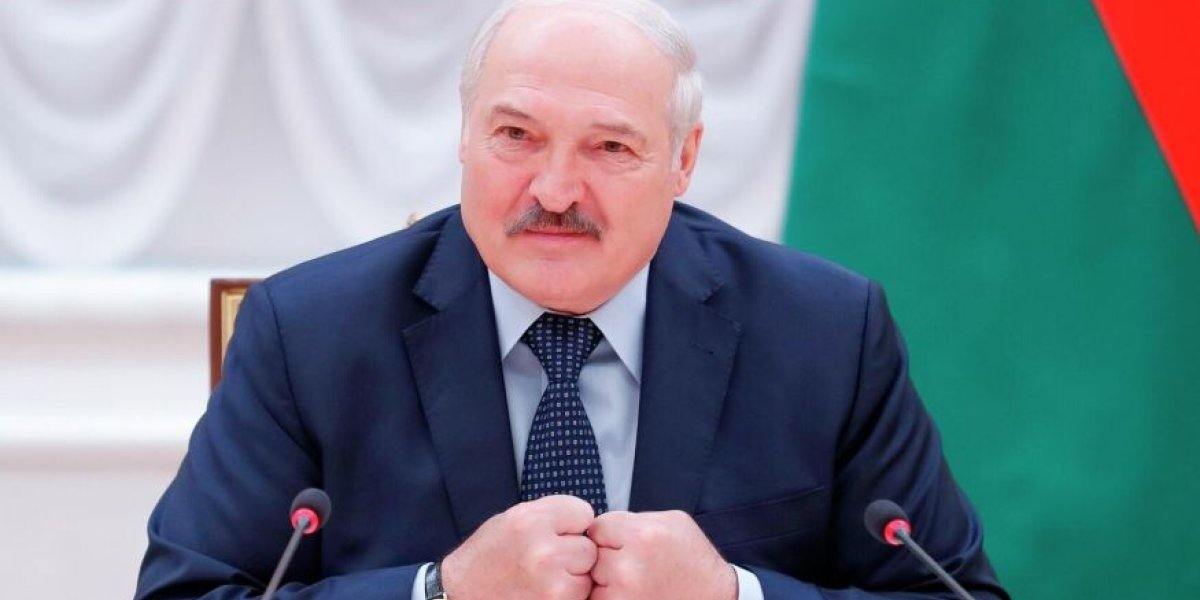 Украинцы бегут от Зеленского к Лукашенко: Киев остановил почти тысячу мужчин. Свириденко нашла выход