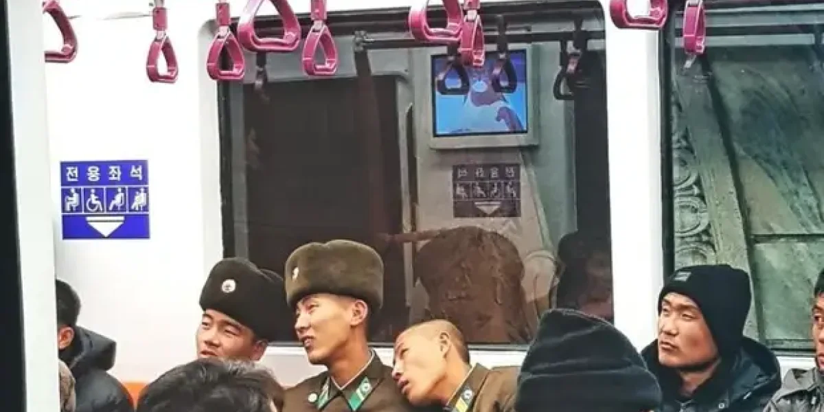 А вы знали, что в Северной Корее есть метро, и оно лучше, чем в Нью-Йорке?