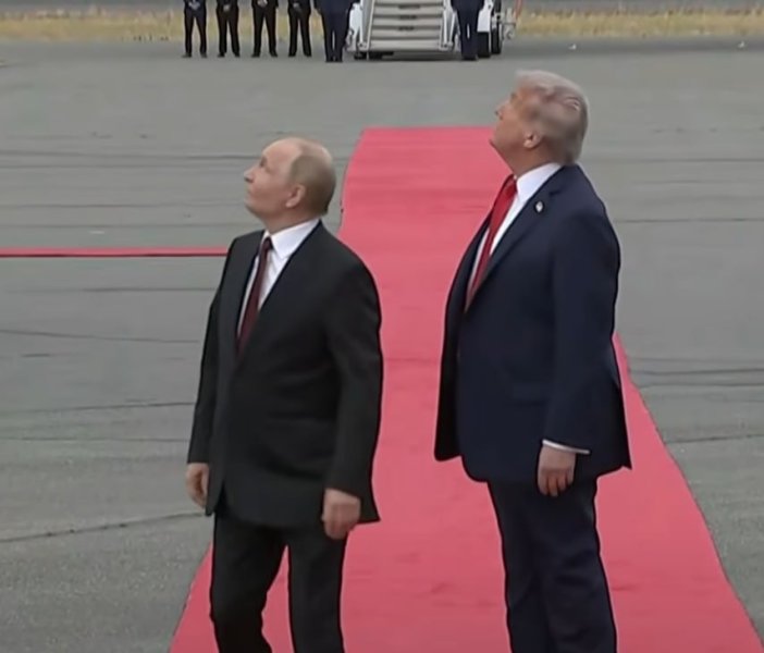 "На Аляску прилетел двойник, сам Путин уже в магаданской тюрьме": о чем "предупреждали" эксперты накануне саммита