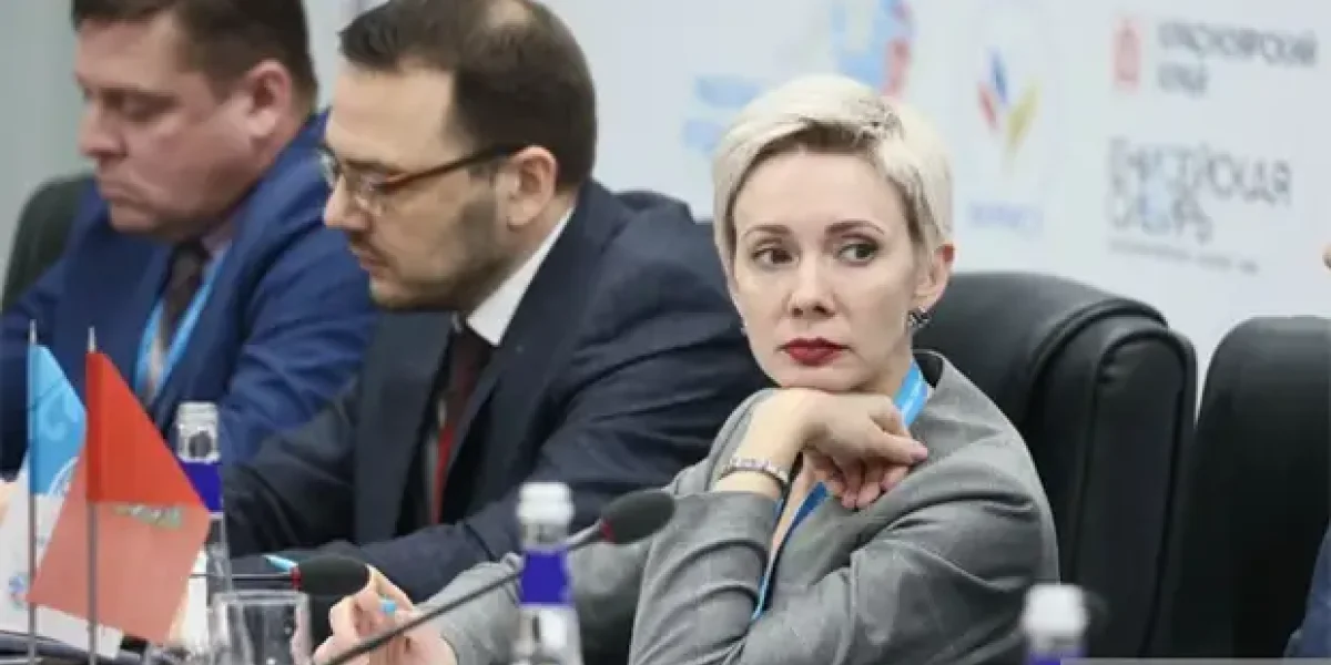 "Не жужжите. На СВО всем работы хватит". Из-за чего чиновница Кузьминых так "обрадовала" красноярцев