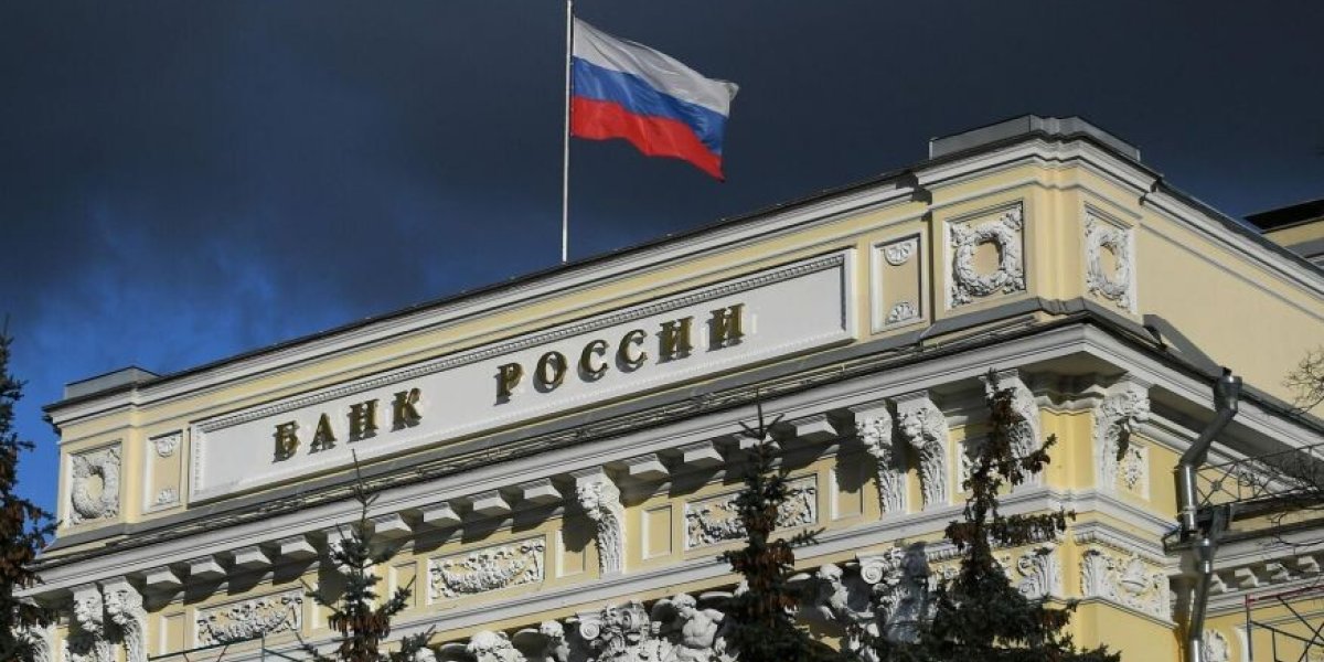 «Бездействие Центробанка поощряет спекуляции банкиров. Пожалеть надо не их, а граждан!»: призыв ГД к ЦБ