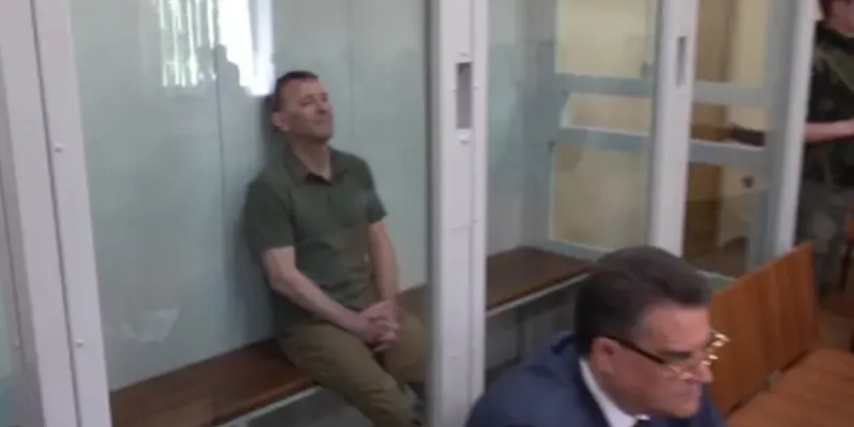 Подоляка собирает подписи в защиту генерала Попова. Говорит, все еще можно изменить