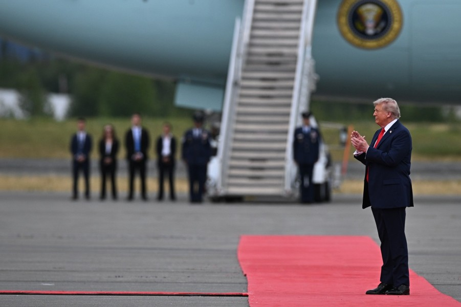 Трамп затаился