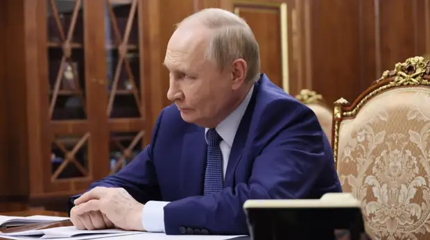 FT: Путин готов отдать Украине два региона при условии коридора в Крым