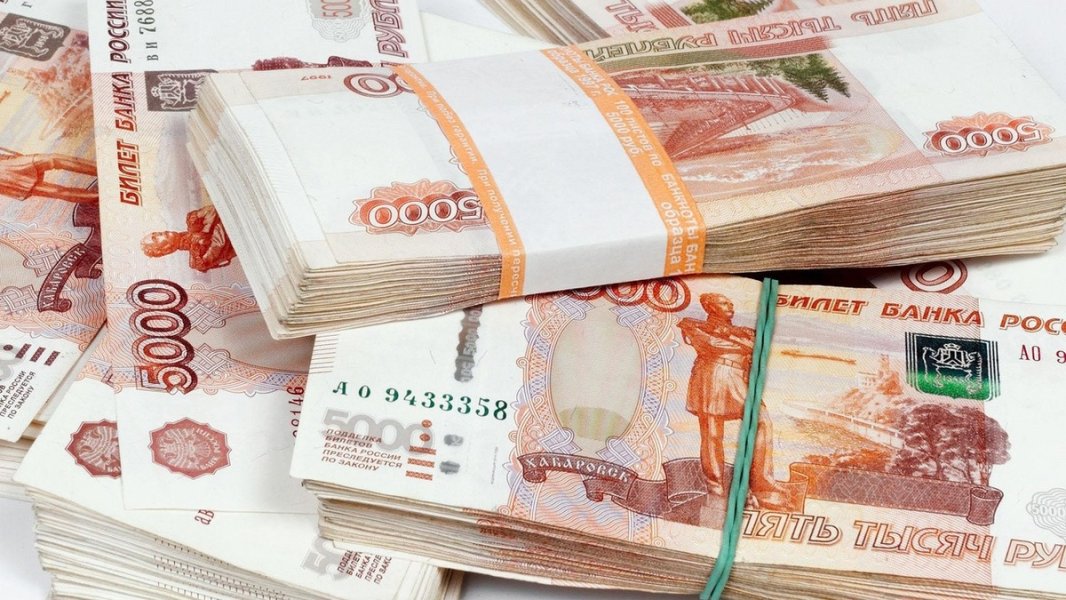 Россиянам объяснили, из каких банков нужно срочно забирать вклады