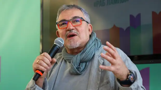 КП: Дибров с иронией отреагировал на измену жены с другом семьи