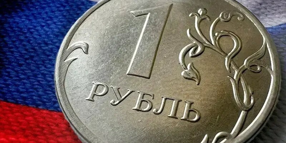 Черный август: экспертные прогнозы о судьбе рубля