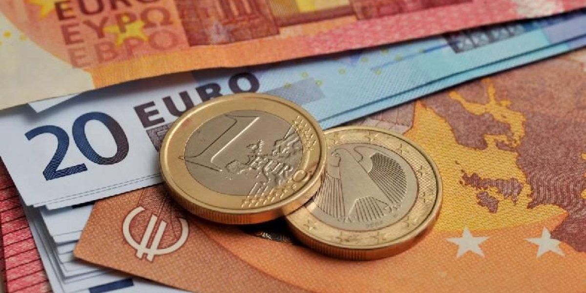 Латвийское правительство сократит премии госслужащим ради экономии бюджета