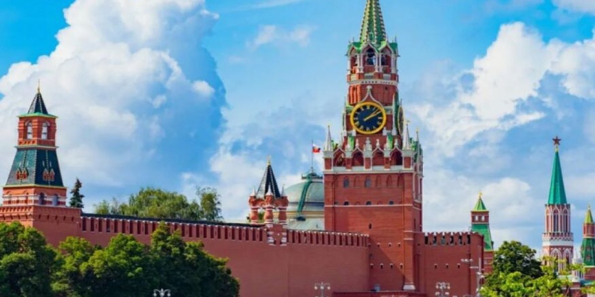 Макрон послал Зеленского. Киев ударит по Москве? Что закончилось в столице: главное к утру