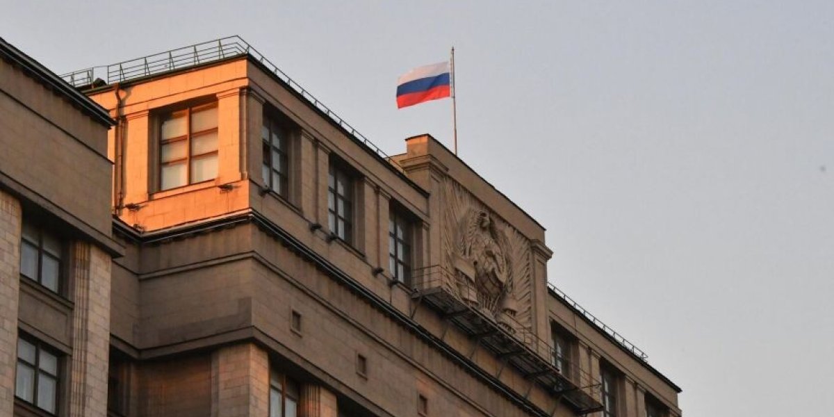 «Мы ищем хозяина, которому будем прислуживать. Нас можно грабить»: депутат Госдумы