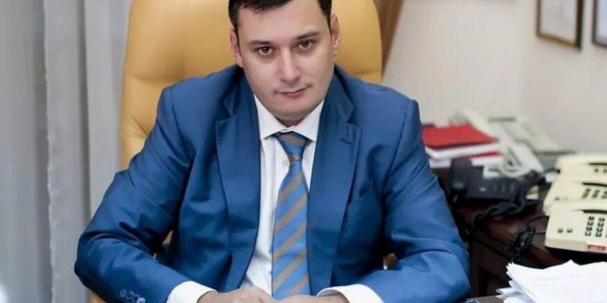 Хинштейном заинтересовался Следственный комитет. Тотальная коррупция, завышенные в разы госконтракты: INSIDER BLACK