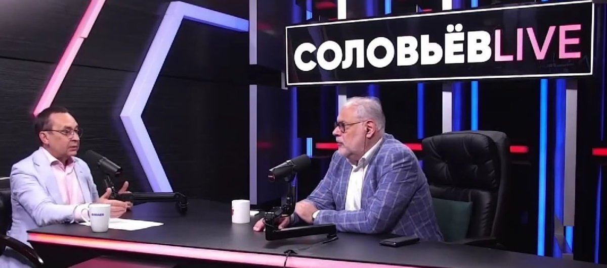 Почему мы никогда друг друга не поймем: может ли элита в полном составе страдать шизофренией