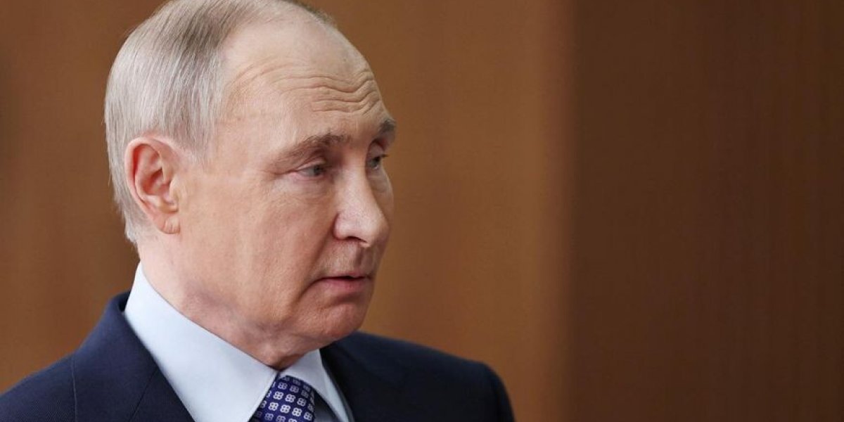 «Предстоящая девальвация рубля – сознательный удар в спину Путина»: эксперт