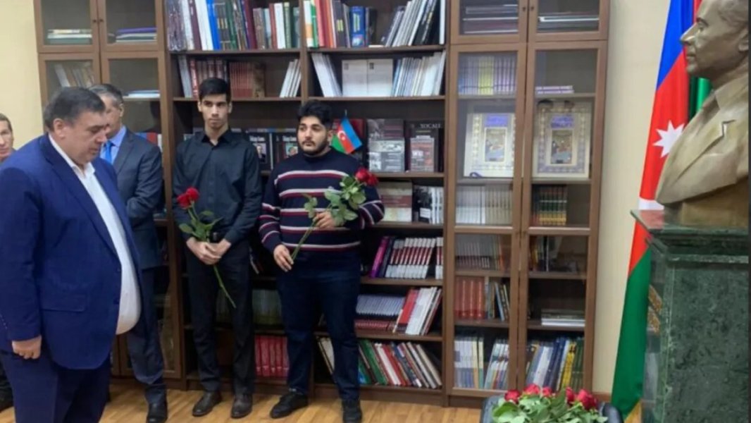 В центре Москвы арестован "протеже" Алиева: "Без его разрешения люди и чихнуть не могли". Смотрящего по Уралу снова отпустят?