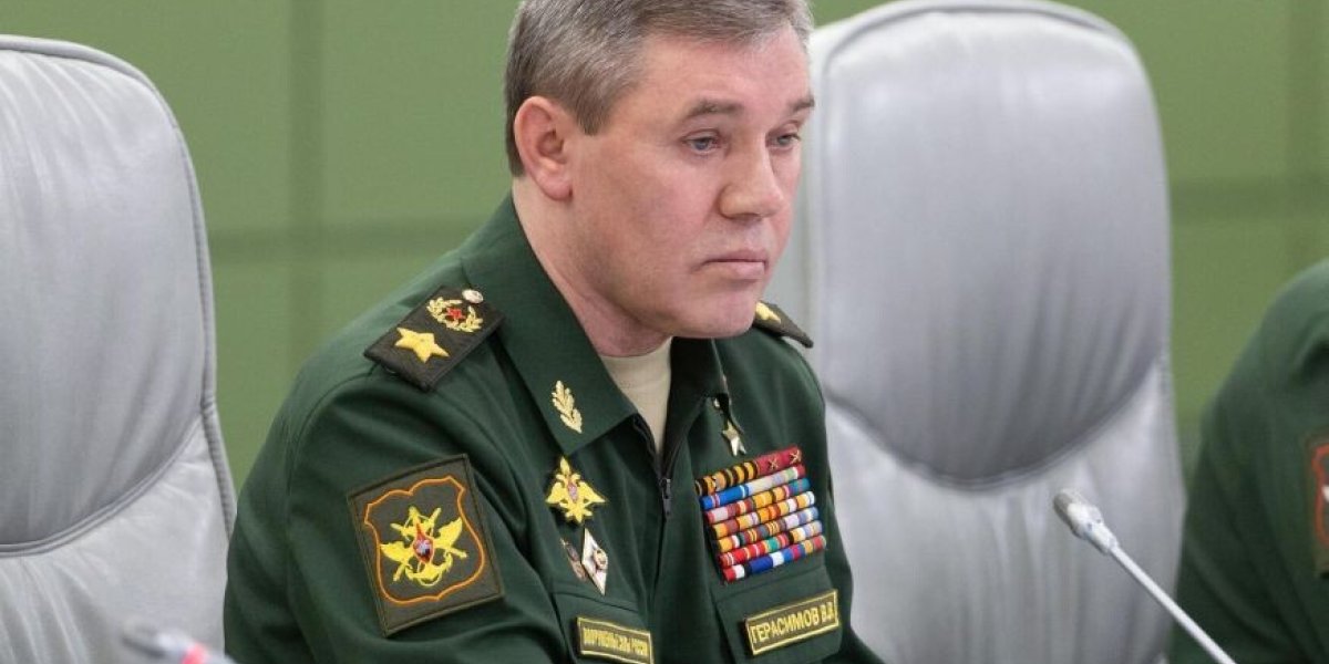 «Герасимов признался, что боится завершения СВО. Опасается унизительной участи, как у Шойгу»: «Разведчик»